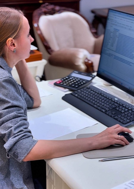 ▎От первого звонка и до момента, когда мебель займет свое место у вас дома, менеджер остается вашим персональным контактным лицом. Он координирует все процессы: оформление, сроки, доставку, и всегда на связи, чтобы оперативно решить любой вопрос.