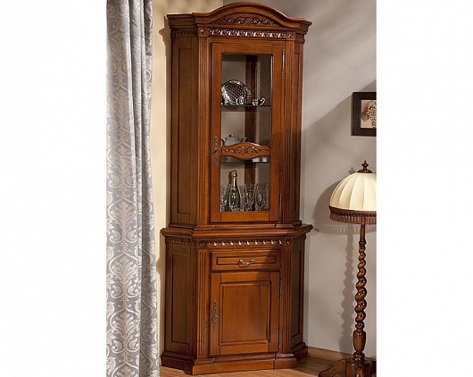 Угловая витрина Венеция