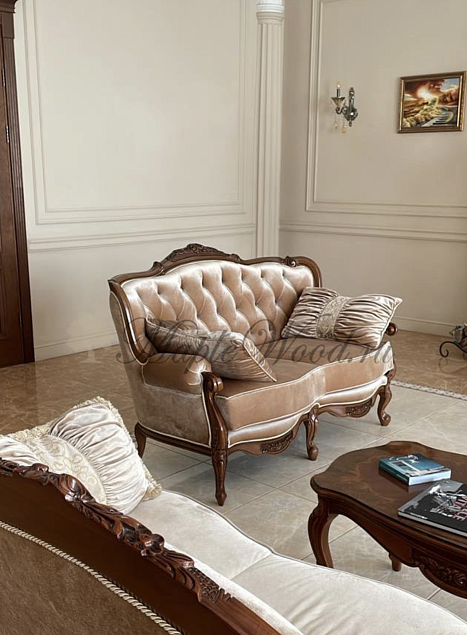 Небольшой диван из коллекции Ландерно в интерьере заказчика из города Омск